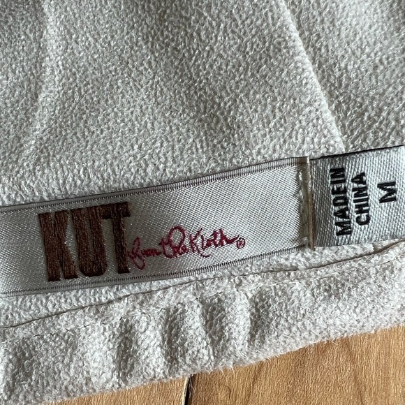 Kut from the Kloth cream faux fur open drape vest size medium - Picture 5 of 6